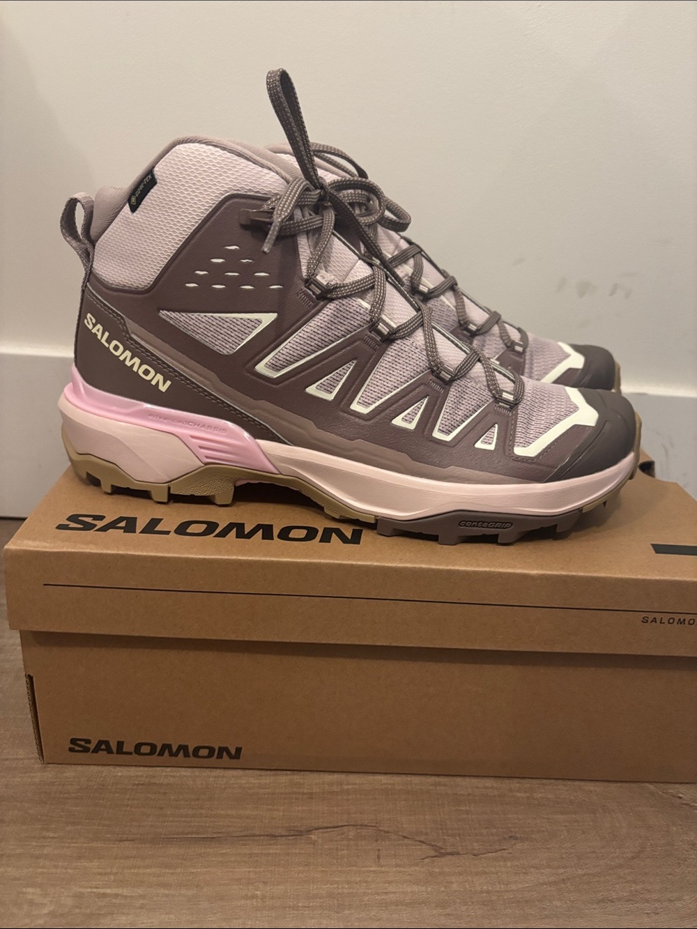 Salomon Women's x ultra 360 edge mid gore Tex hushed violet size 10.5 new